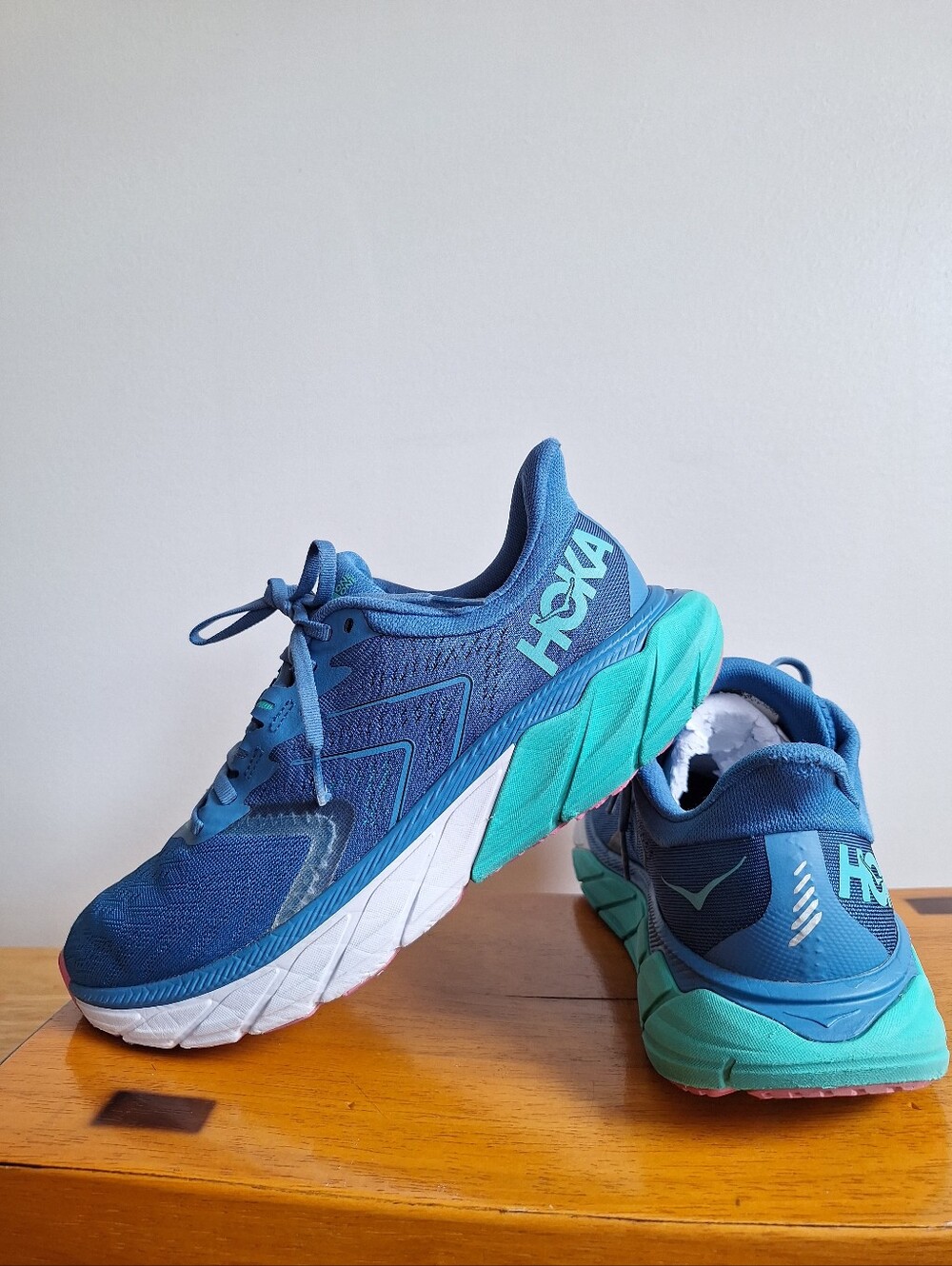 Hoka Arahi 5 Women's Vallarta Blue / Atlantis Size 9B - Picture 9 of 15
